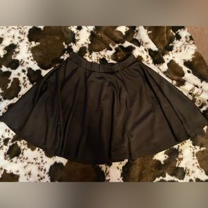 Urim black skater skirt size large
